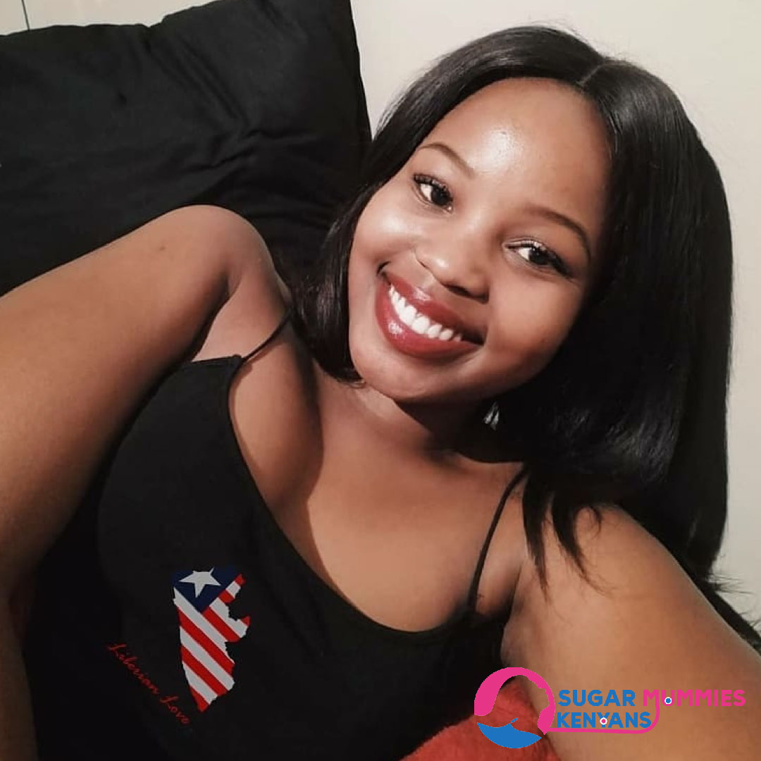 Meet Anita, 35, an entrepreneur seeking young man for a relationship
