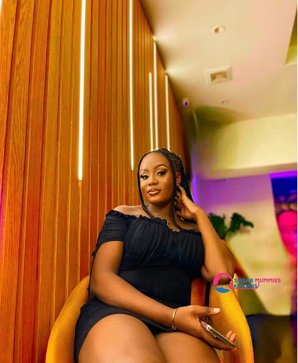 Single Kisumu lady looking for friendship, fun, and young men